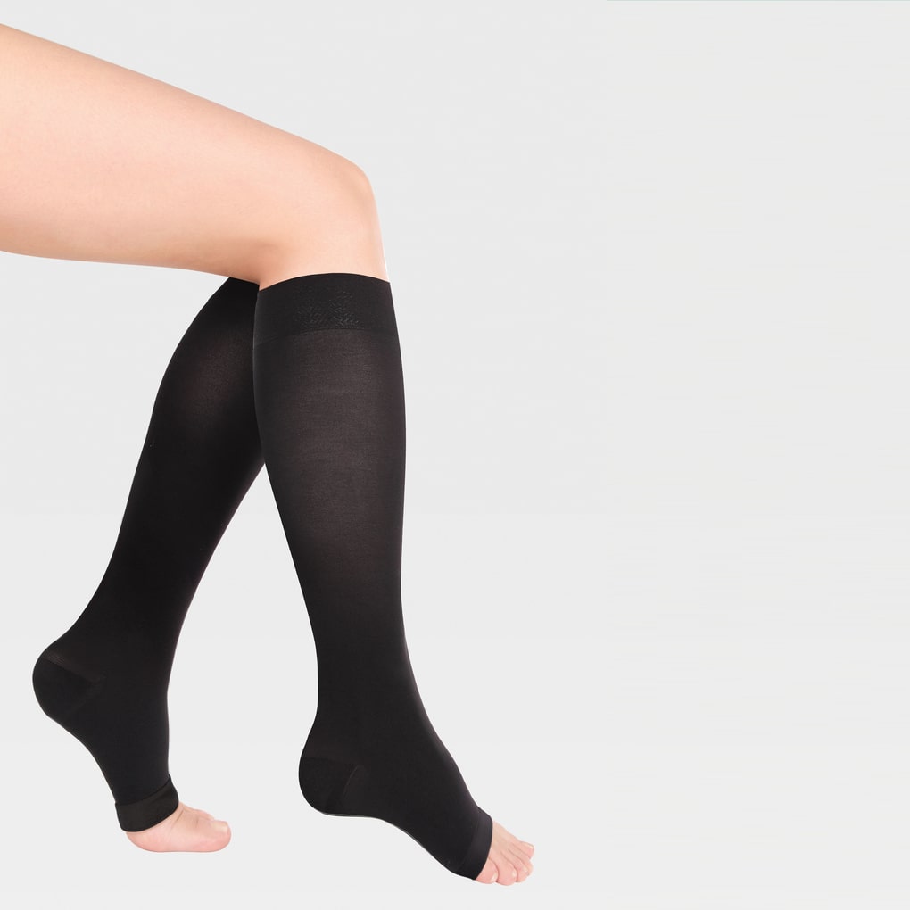 Calcetines hasta la rodilla con punta abierta ID-210