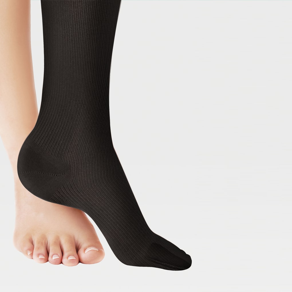 Calcetines hasta la rodilla de viaje con punta cerrada ID-235