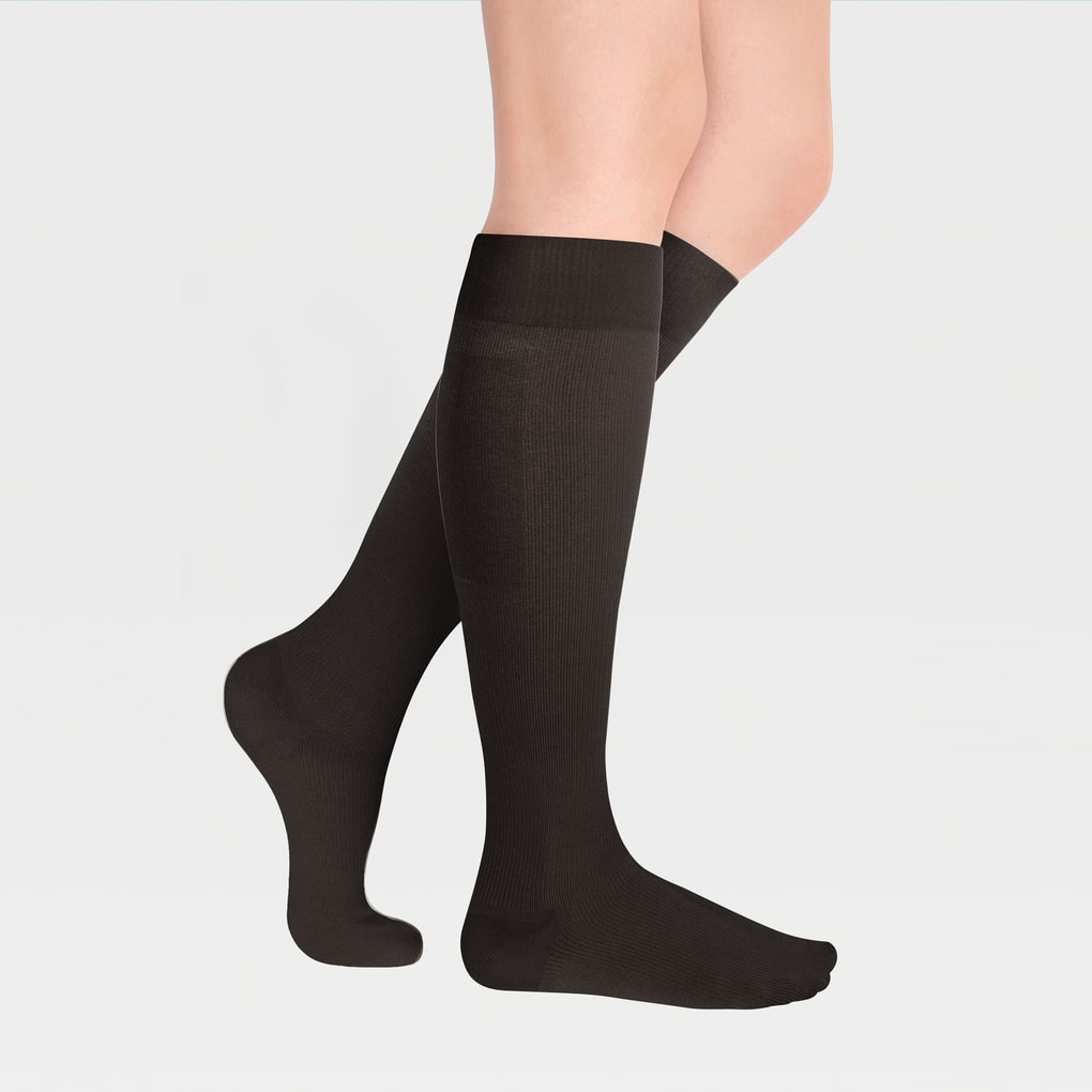 Calcetines hasta la rodilla de viaje con punta cerrada ID-235