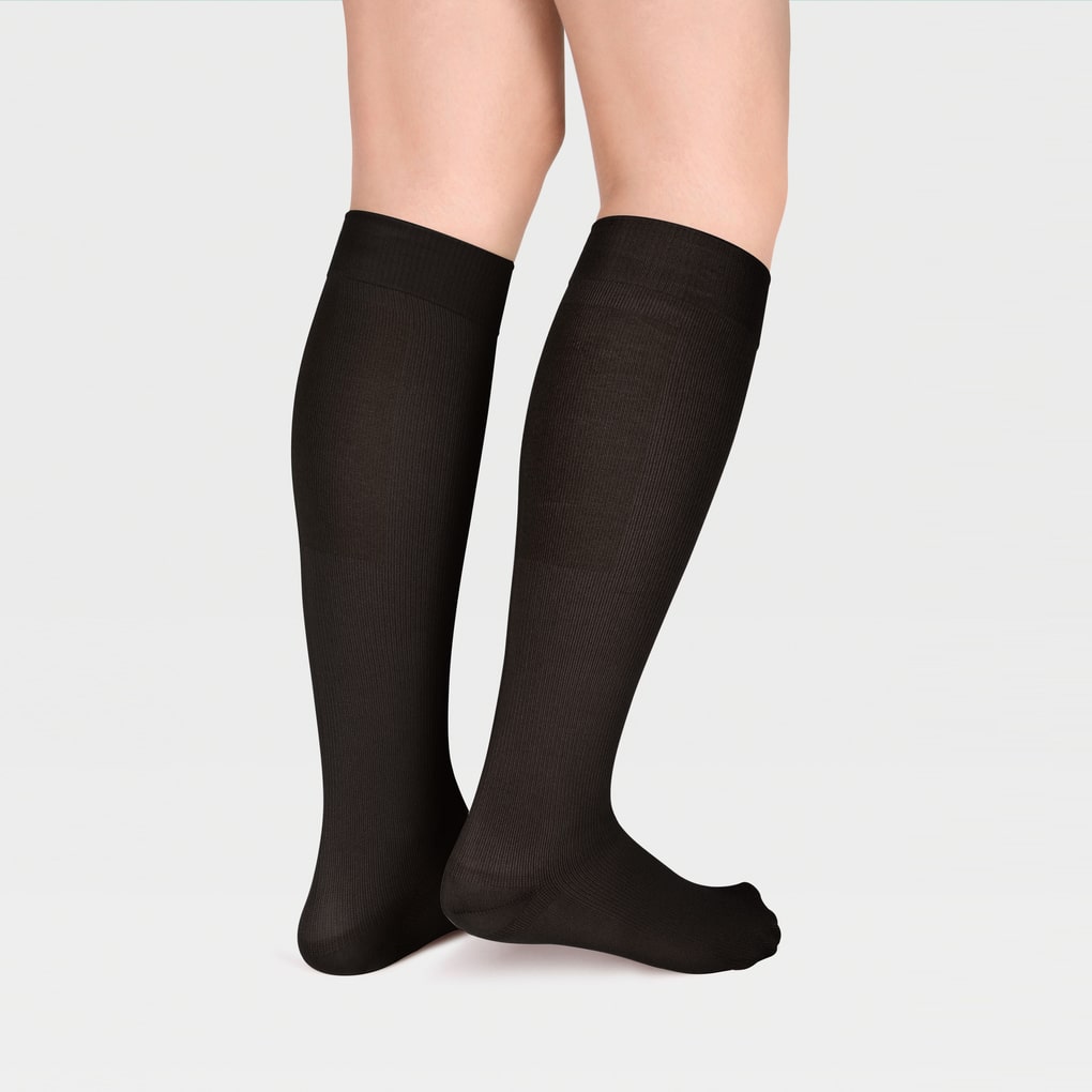 Calcetines hasta la rodilla de viaje con punta cerrada ID-235